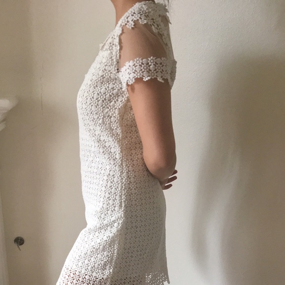 Dainty crochet lace mini dress - Picture 3 of 3