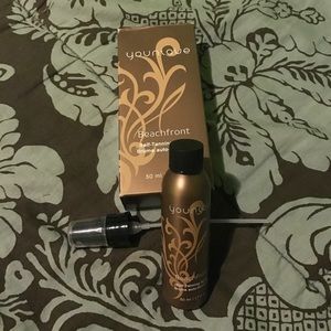Younique beachfront self tanning spray.New in box!