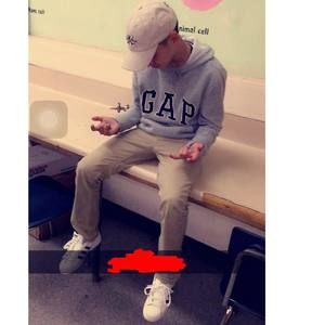 Meet your Posher, Adam