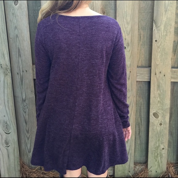 Plum dress with Ruffled lining - Picture 3 of 3