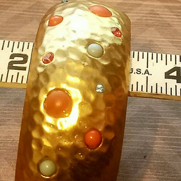 B242 🛍*NEVER WORN VINTAGE* GOLDEN CUFF w/Crystals - Picture 3 of 4