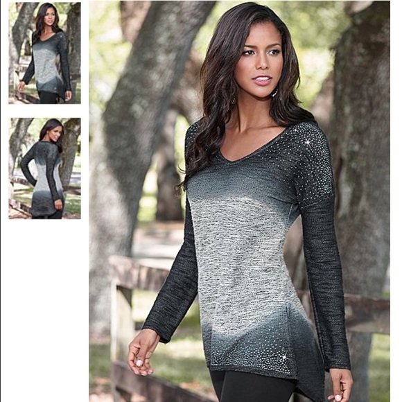 🎉HP🎉Embellished Ombré Sweater