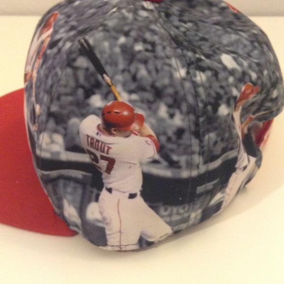 Angels hat - Picture 2 of 3