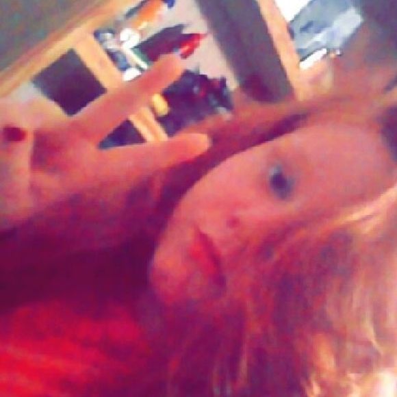 Meet your Posher, Isis