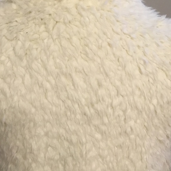 Johhny was fur vest - Picture 8 of 8