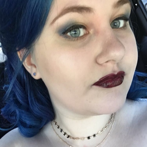 Meet your Posher, Kyleigh - Picture 2 of 2