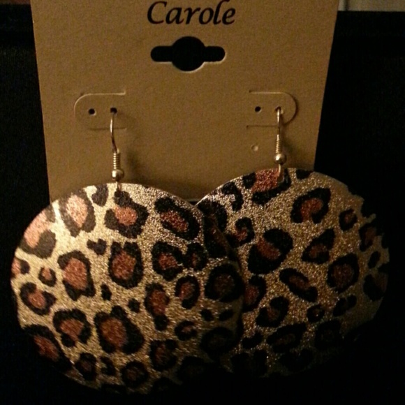 Cute leopard  earrings