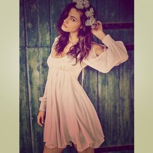 Tatiana Swing Dress (in champagne)