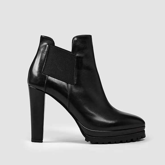 Heeled platform Chelsea boot