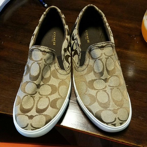 Shoes - Picture 1 of 1