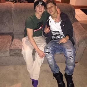 Meet your Posher, Sam