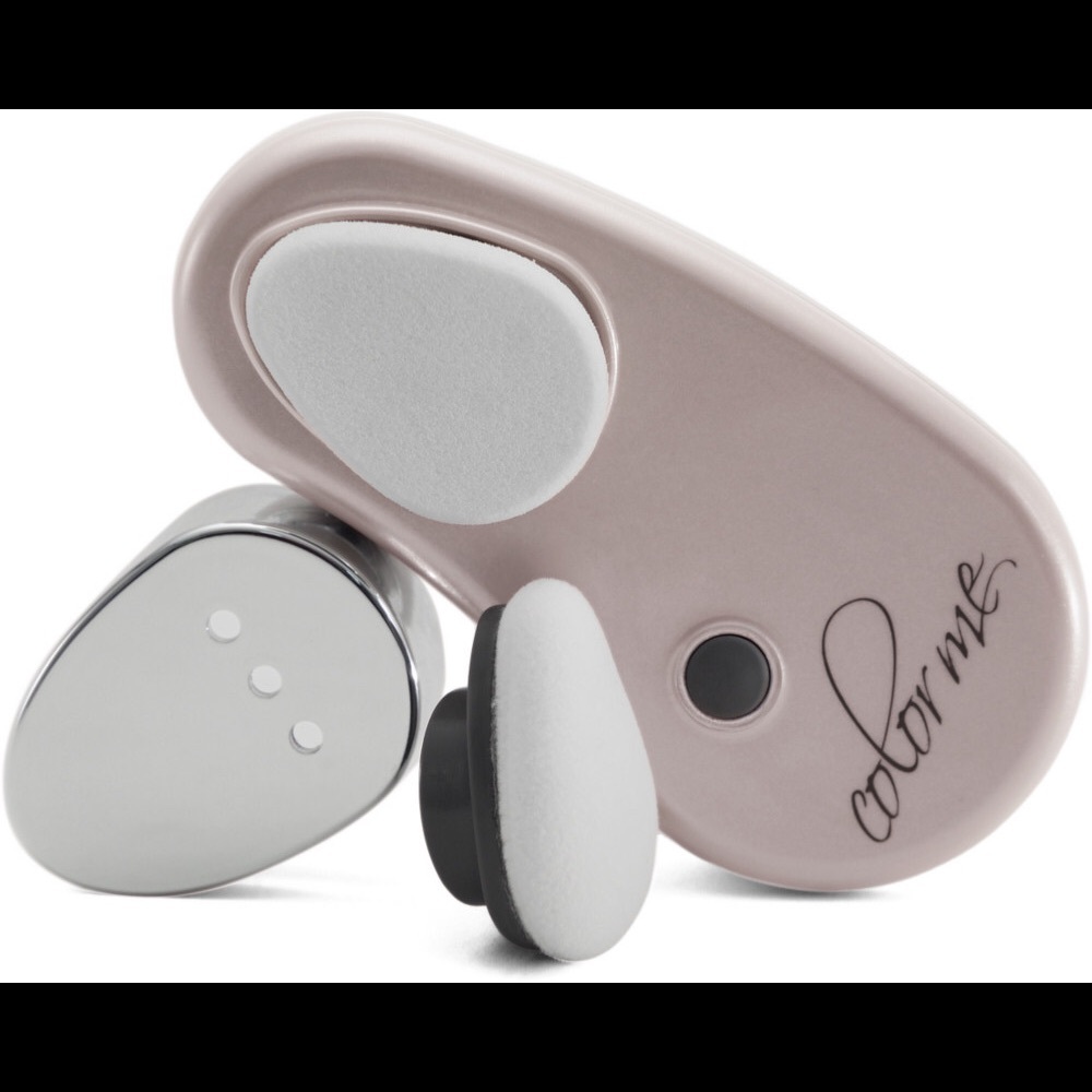 Color Me Automatic Foundation Applicator
