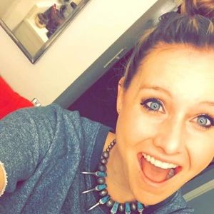 Meet your Posher, Lucy