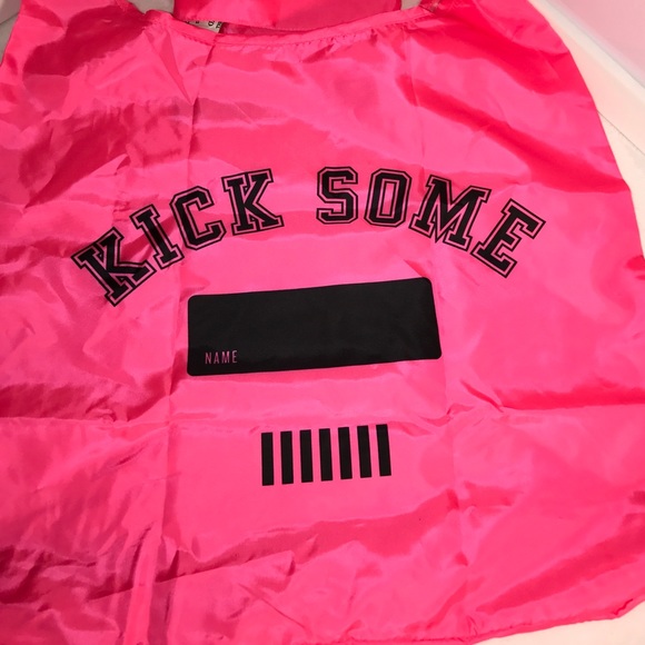 VICTORIA'S SECRET "KICK SOME" SHOULDER BAG - Picture 5 of 7
