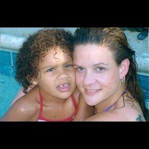 Meet your Posher, Cari