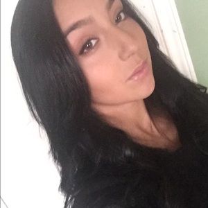 Meet your Posher, Lacey