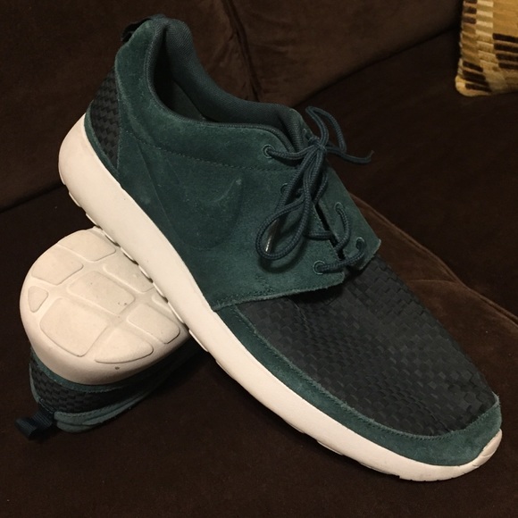 Nike Air Zoom Pegasus. Numero 445. Size 105. Nike Air Zoom Pegasus. Numero 445. Size 105.