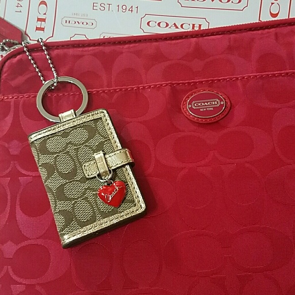 USED Coach Picture Keychain Heart Charm Khaki - Picture 4 of 4