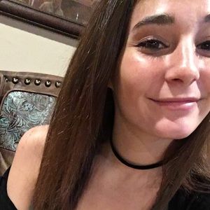 Meet your Posher, Gabi