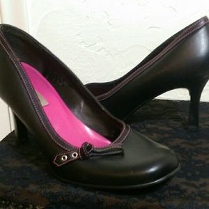 Steve Madden Glare kitten heels