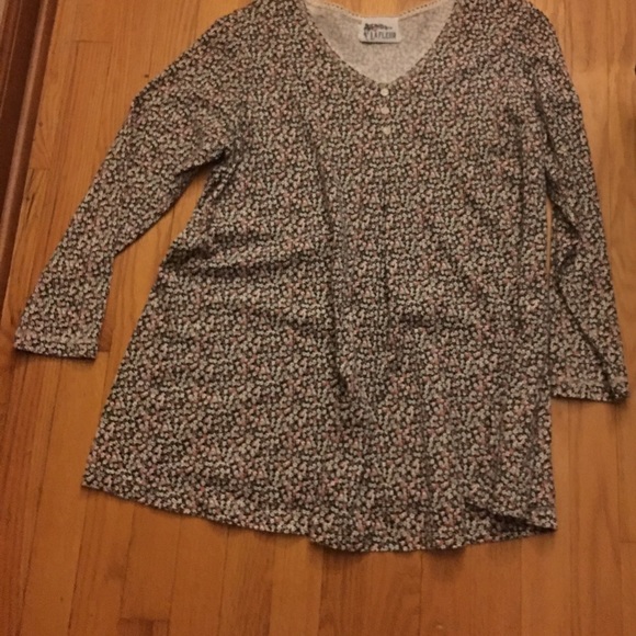 Maternity shirt