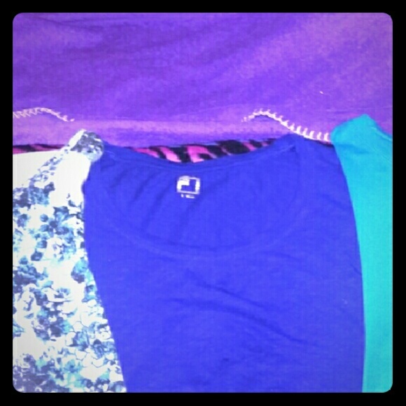 Bundle of blue Tshirts - Picture 1 of 4