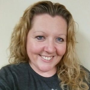 Meet your Posher, Jenn