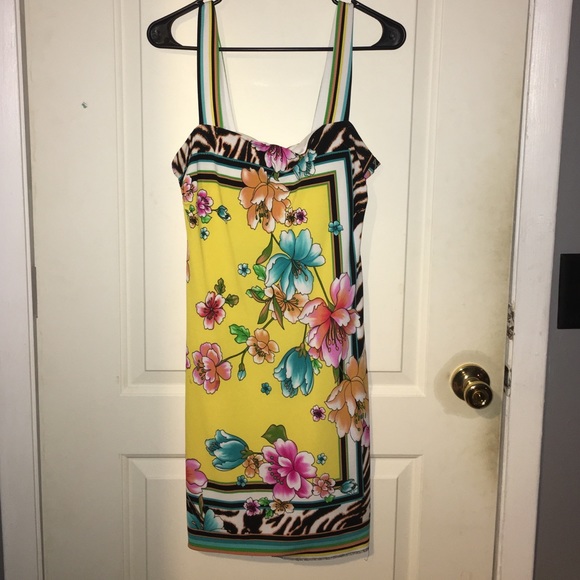 Floral print sleeveless dress