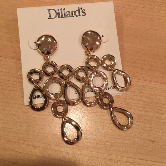 Earrings - Picture 1 of 1