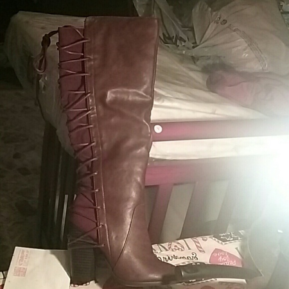 Women's boots - Picture 3 of 3