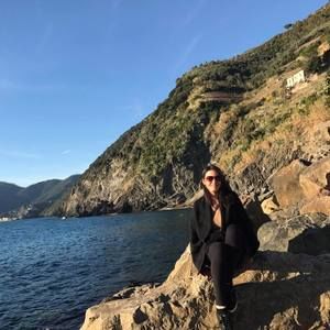 Meet your Posher, Meredith