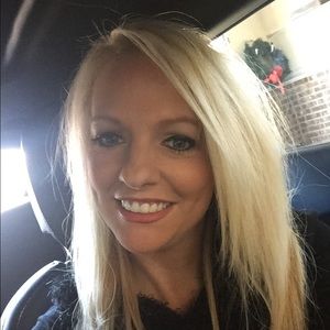 Meet your Posher, Leslie