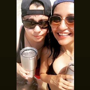 Meet your Posher, Cassandra