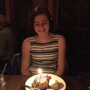 Meet your Posher, Annie