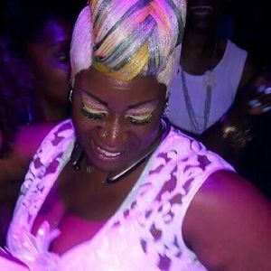 Meet your Posher, Racquell