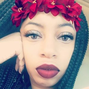 Meet your Posher, Raina