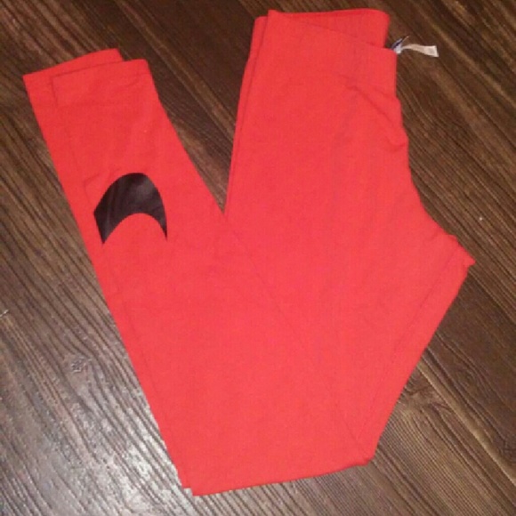 Red nike leggings