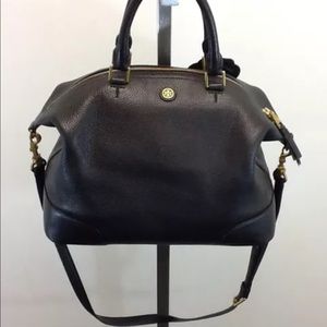 Black Tory butch peace satchel sold sold sold!!