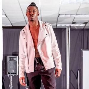 Meet your Posher, Akeem