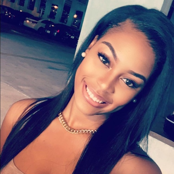 Meet your Posher, Lasean