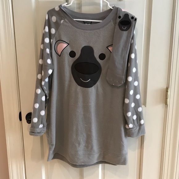 Joe Boxer XL night shirt with matching socks