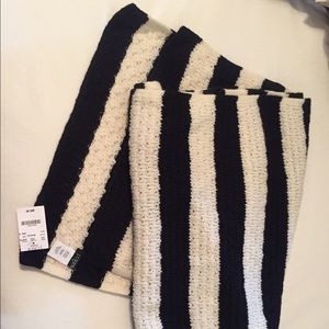 REDUCED! J Crew Navy and White Scarf