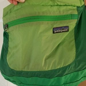 Patagonia lightweight crossbody bag