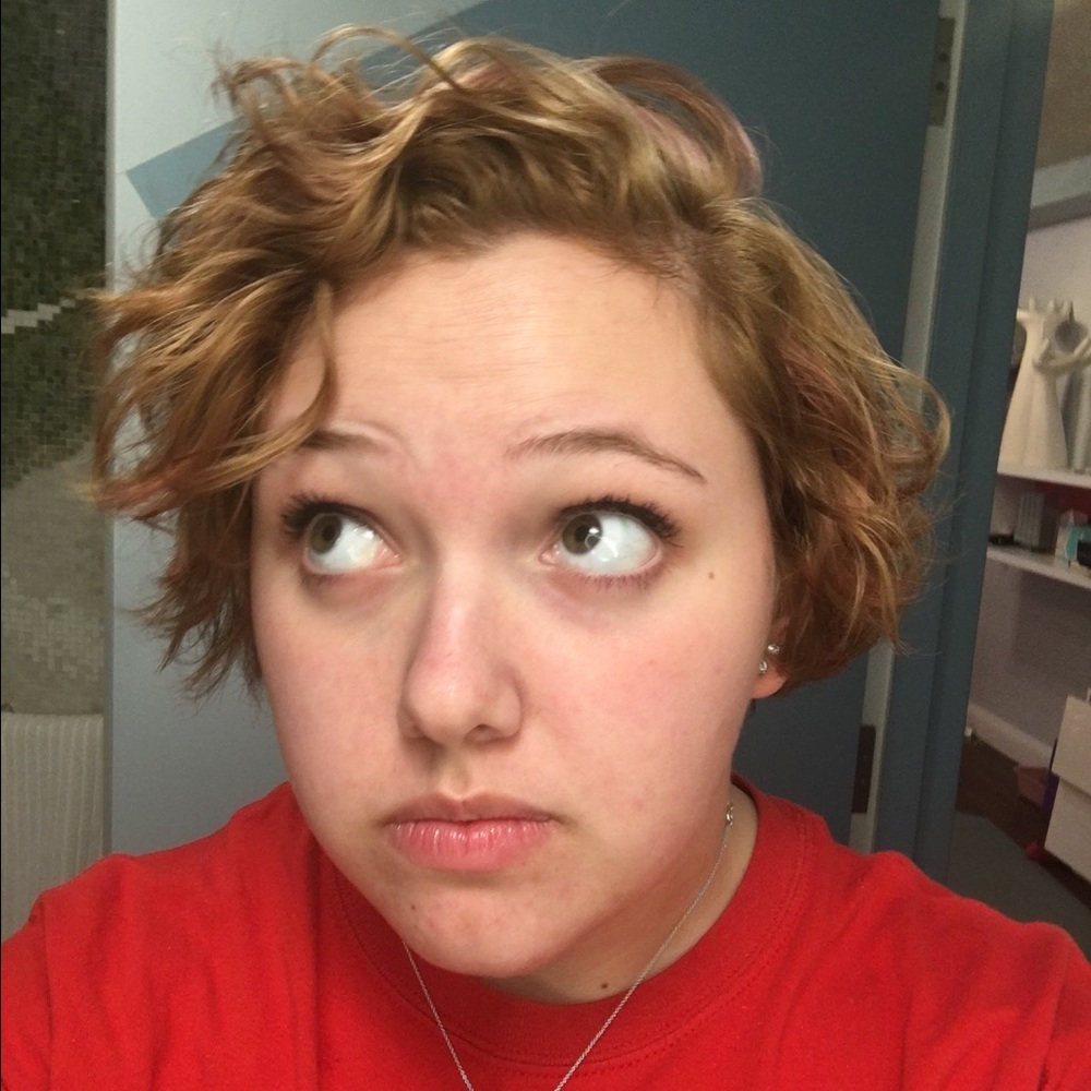 Meet your Posher, Caroline