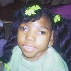 Meet your Posher, Woya