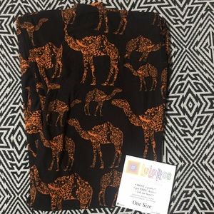 LuLaRoe size OS Mosaic camels NWT
