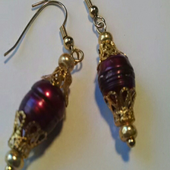 Red Freshwater Pearl Earrings with Gold Accents - Picture 3 of 3