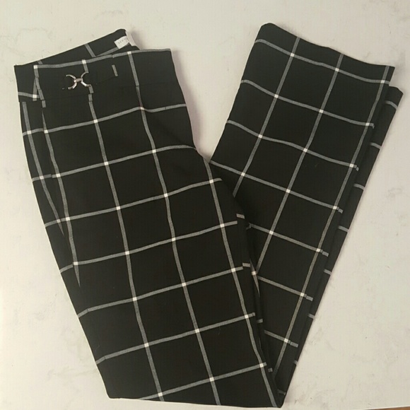 New York and Company Black and White Print Pant