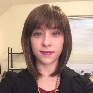 Meet your Posher, Elle