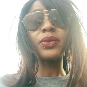 Meet your Posher, Hillary